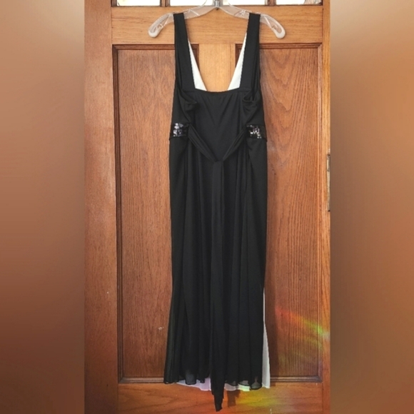 Dress | Ruby Rox - Picture 2 of 15